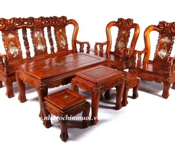 Bàn ghế gỗ chạm