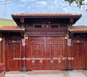 Cổng gỗ lớn đẹp