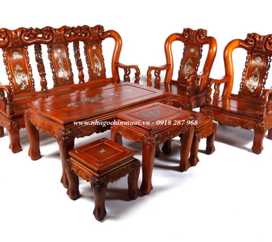 Bàn ghế gỗ chạm