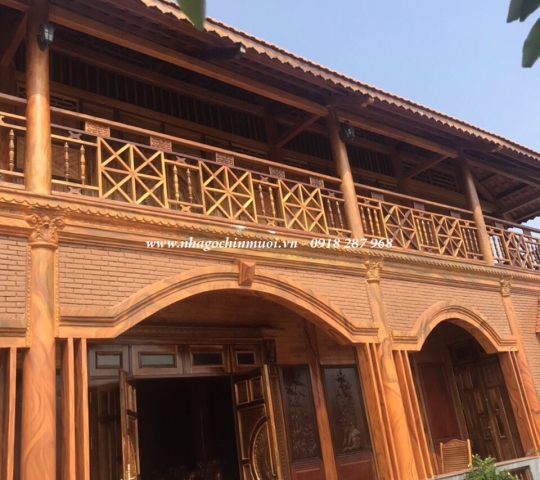 Nhà gỗ 5 gian 2 chái